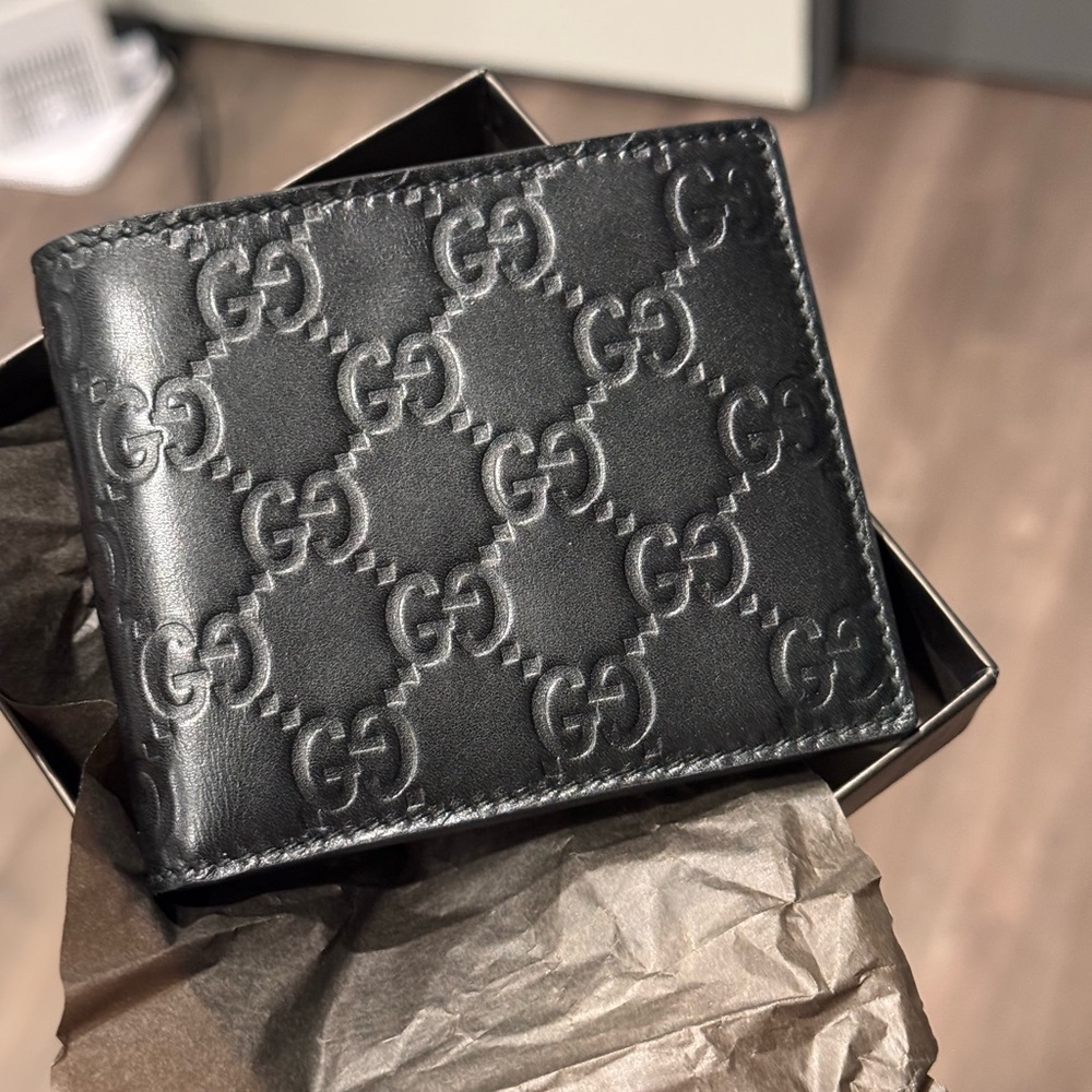 GG Emblem bi-fold wallet